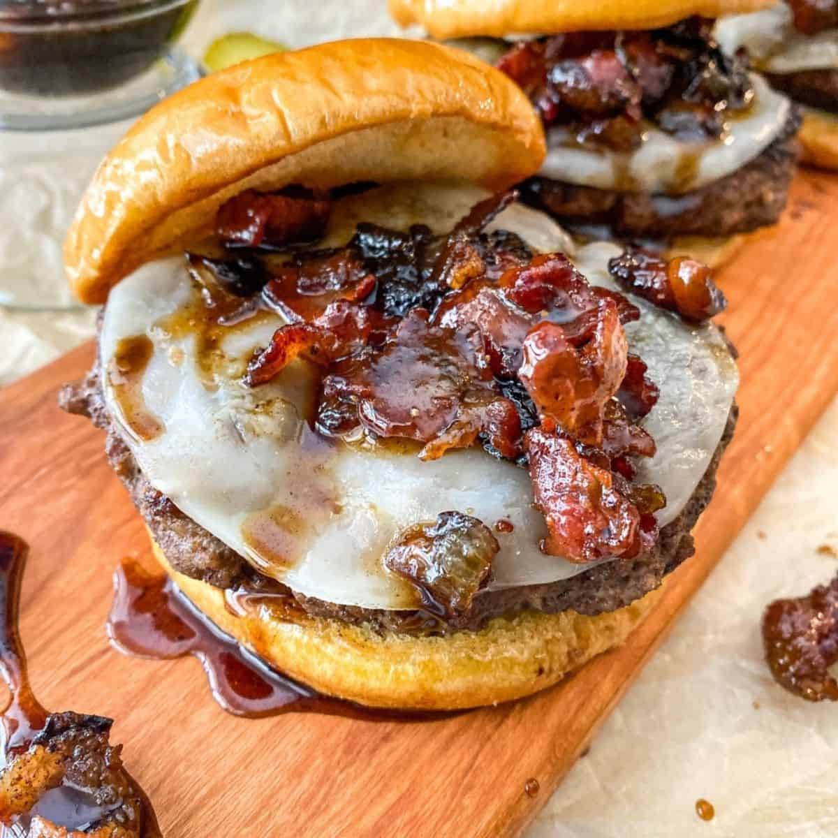 Bacon Jam Cheeseburger - Razzle Dazzle Life