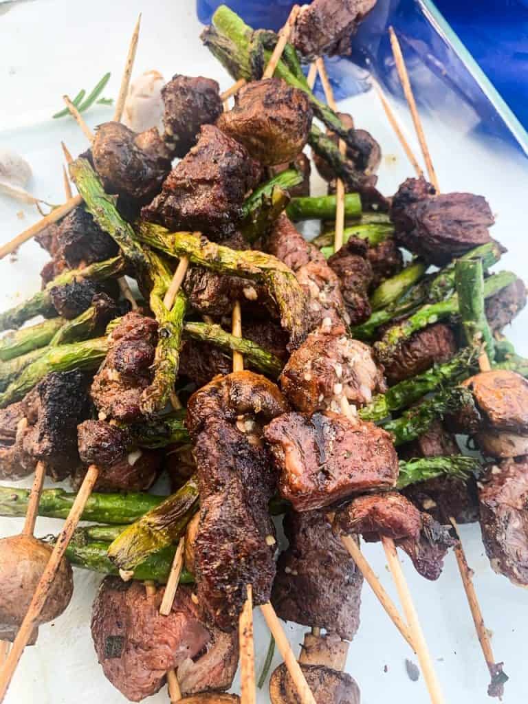 Steak Skewers with Mushrooms and Asparagus