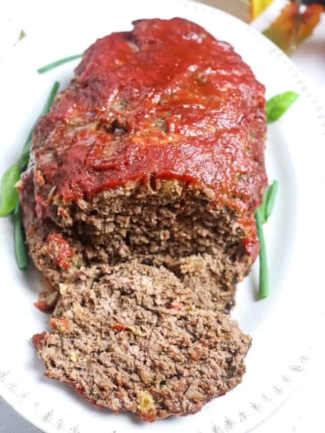 front angle of meatloaf sliced open
