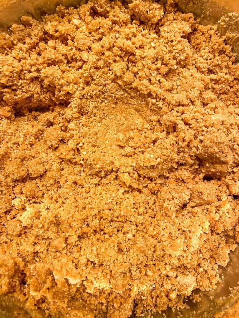 crumbly graham cracker crust for cheesecake
