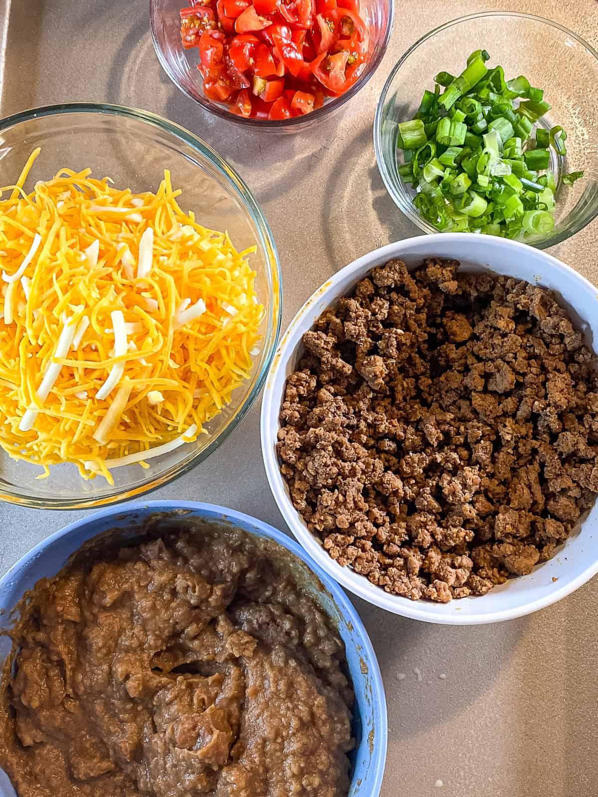 ingredients needed to make a mexican pizza