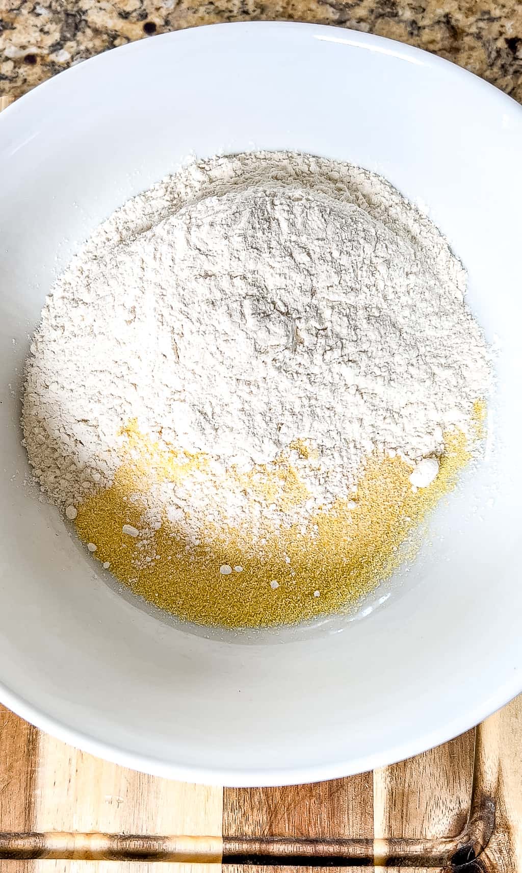 flour and cornmeal in a bowl for buttermilk cornbread