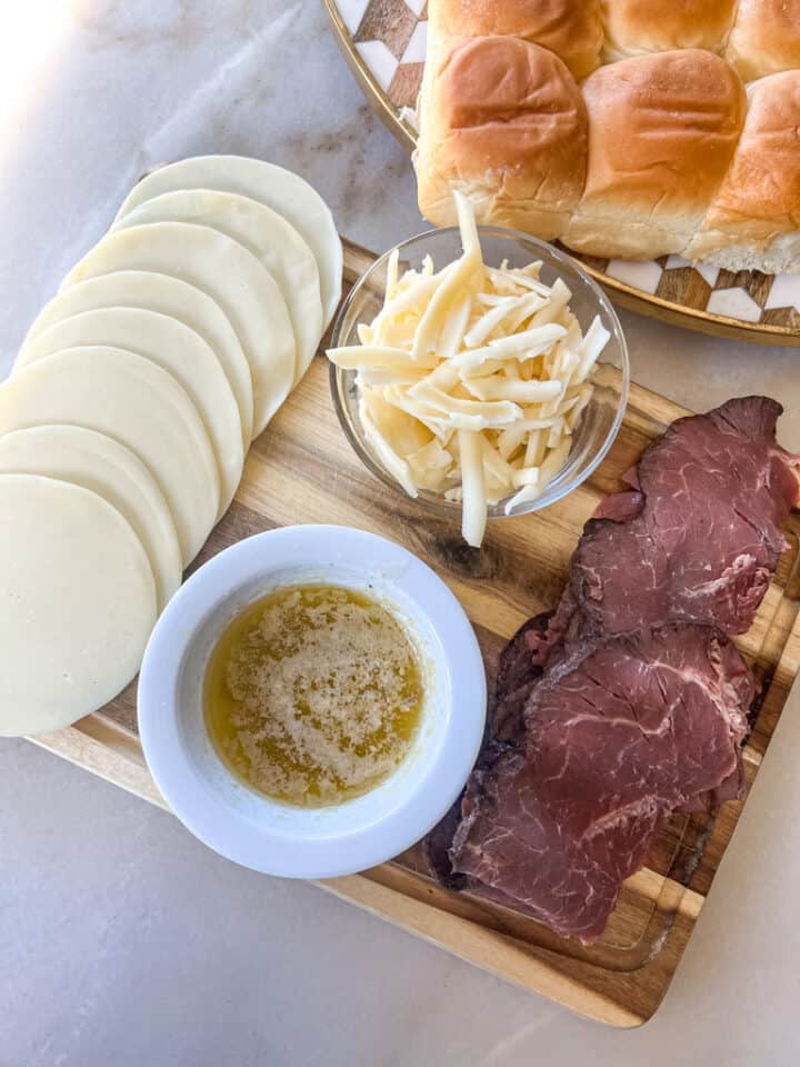 Roast Beef Sliders (with Au Jus Dipping Sauce) Razzle Dazzle Life