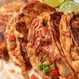 close up view of chicken tacos