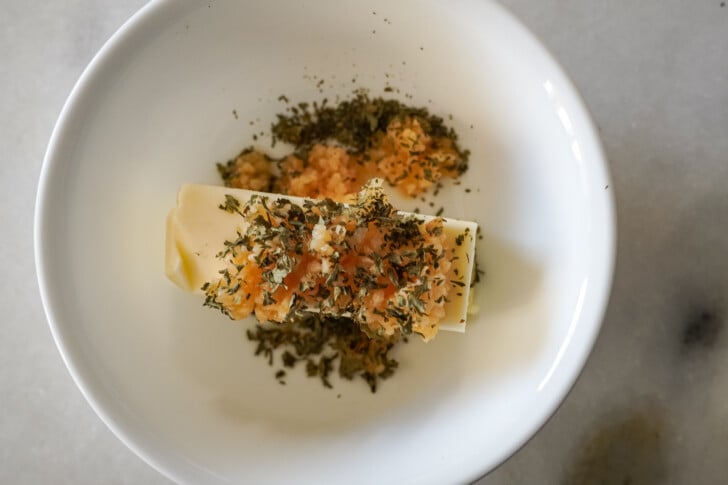 garlic butter mixture for chicken skewers